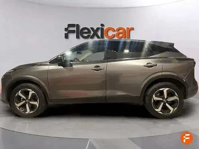 Usado Nissan Qashqai Acenta 158 CV (116 kW) 2024 Gris SUV