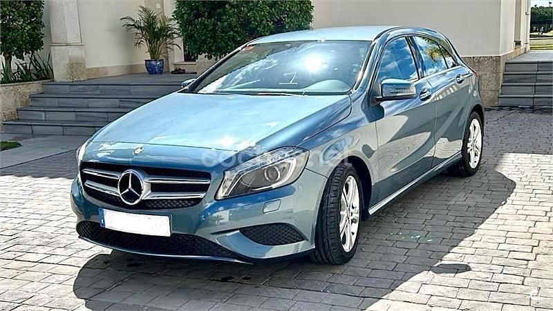Verde Usado 2014 Mercedes A180 Urban Berlina | 14.900 € (Precio justo) - Imagen 1/4
