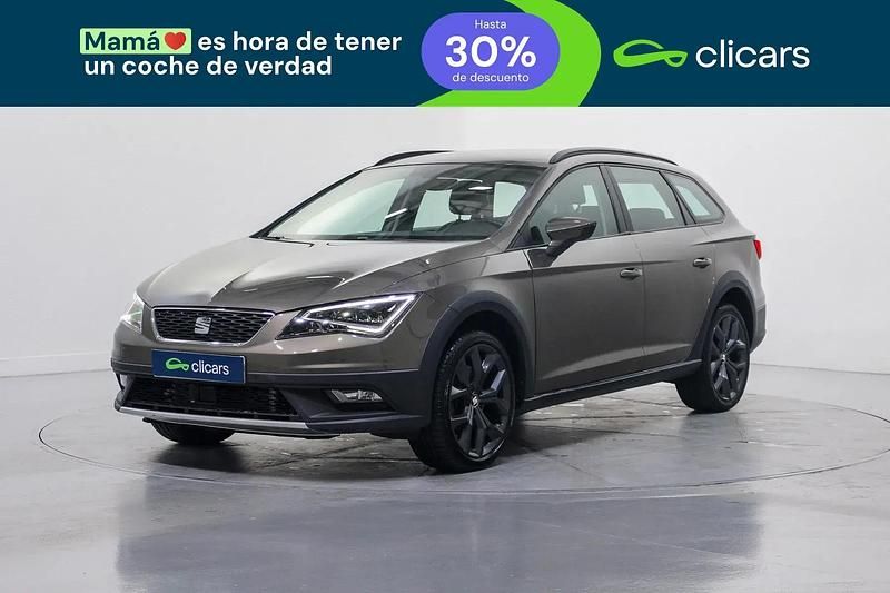 Käytetty Seat Leon FR 184 HP (135 kW) 2015 Harmaa Katumaasturi