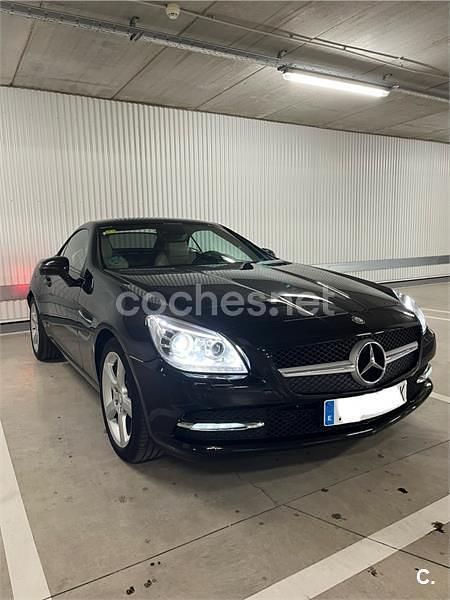 Usado Mercedes SLK200 184 CV (135 kW) 2013 Negro Descapotable