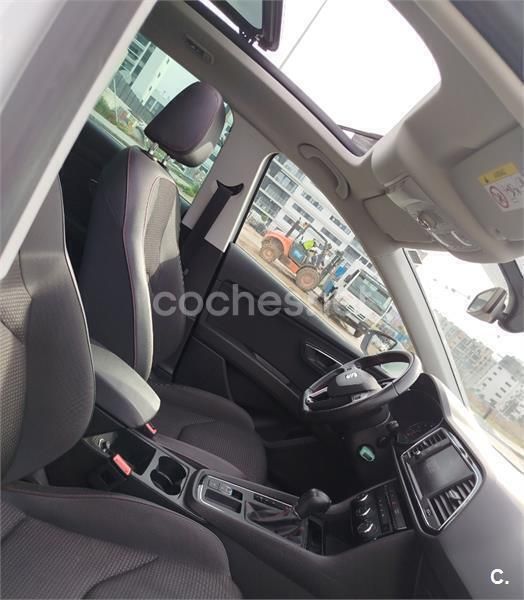 Usado Seat Leon ST FR 130 CV (95 kW) 2019 Blanco Familiar