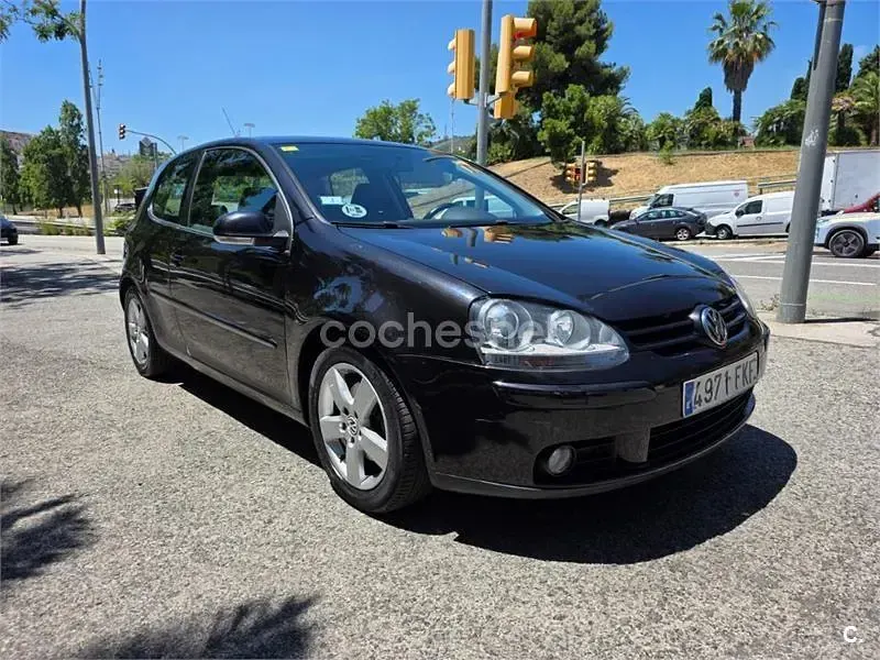 Usado VW Golf V Sportline 140 CV (102 kW) 2007 Negro Berlina
