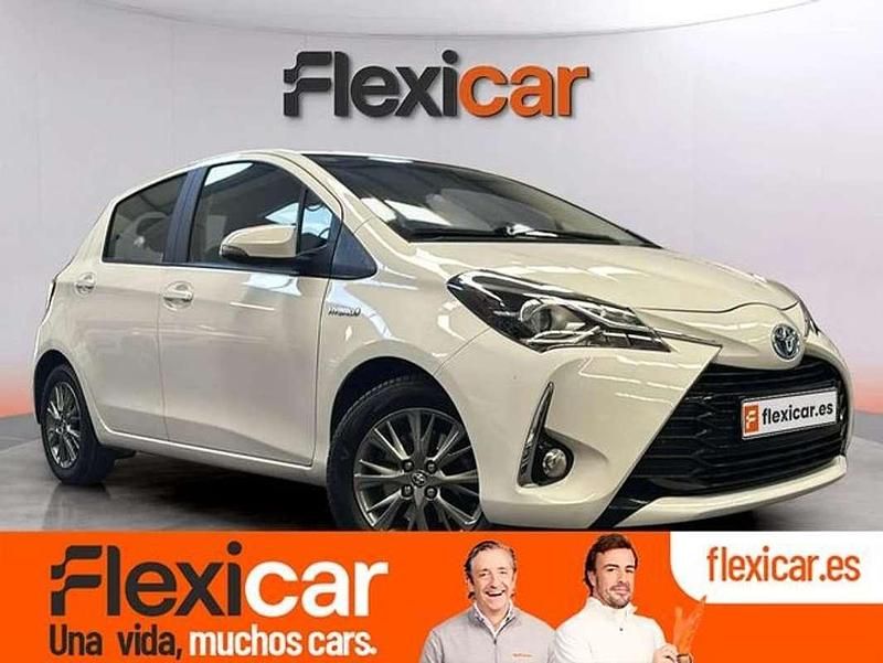 Blanco Usado 2018 Toyota Yaris Hybrid Berlina | 11.690 € (Buen precio) - Imagen 1/4