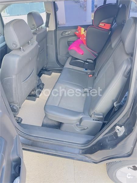 Usado Opel Zafira Enjoy 140 CV (102 kW) 2006 Negro Monovolumen