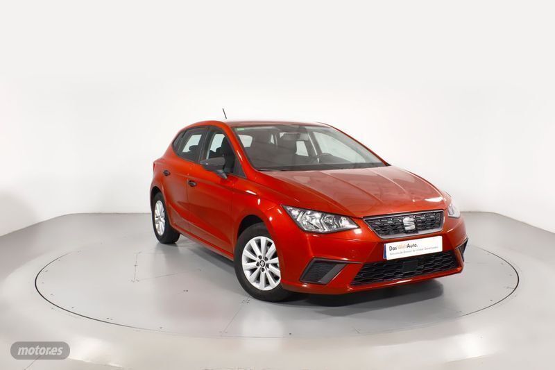 Rojo Usado 2017 Seat Ibiza Reference Berlina | 11.900 € (Un poco caro) - Imagen 1/4