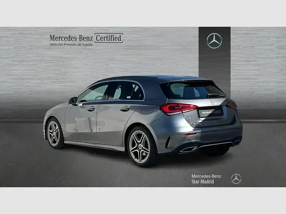 Usado Mercedes A200 150 CV (110 kW) 2022 Gris Berlina