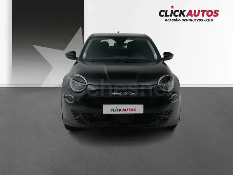 Usado Fiat 600 100 CV (73 kW) 2025 Negro SUV