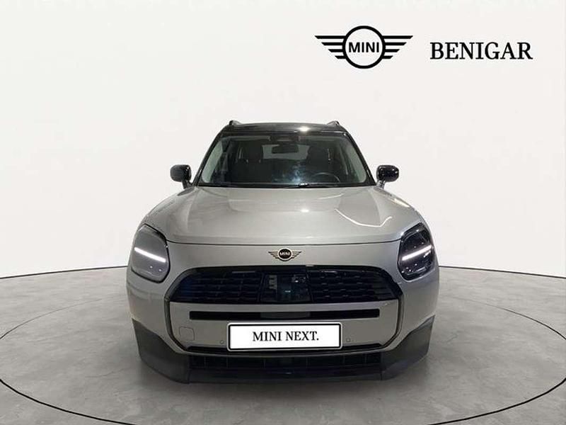 Usado Mini One D Countryman Essential 163 CV (119 kW) 2024 Plateado SUV