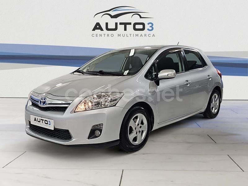 Gris / plata Usado 2011 Toyota Auris Hybrid Active Berlina | 10.990 € (Un poco caro) - Imagen 1/4