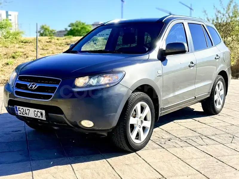 Usado Hyundai Santa Fe Style 155 CV (114 kW) 2009 Gris / plata SUV