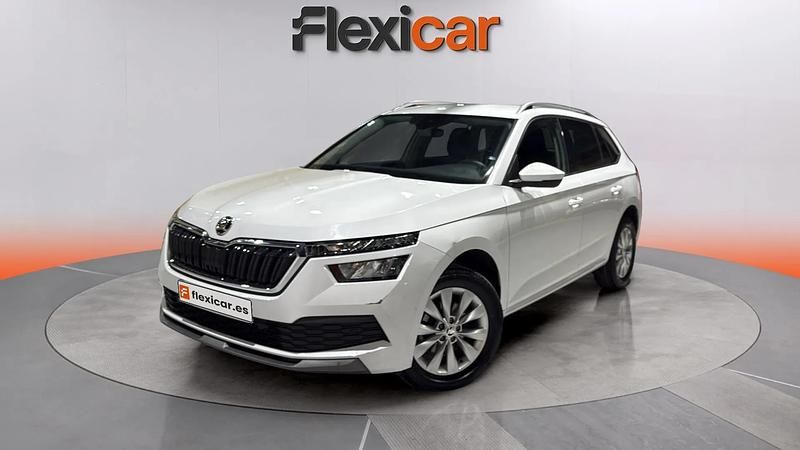 Usado Skoda Kamiq Ambition 95 CV (69 kW) 2022 Blanco SUV