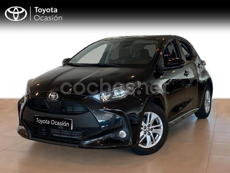 Negro Usado 2021 Toyota Yaris Berlina | 17.990 € (Un poco caro) - Imagen 1/4
