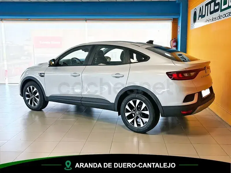 Usado Renault Arkana Techno 145 CV (106 kW) 2023 Blanco SUV