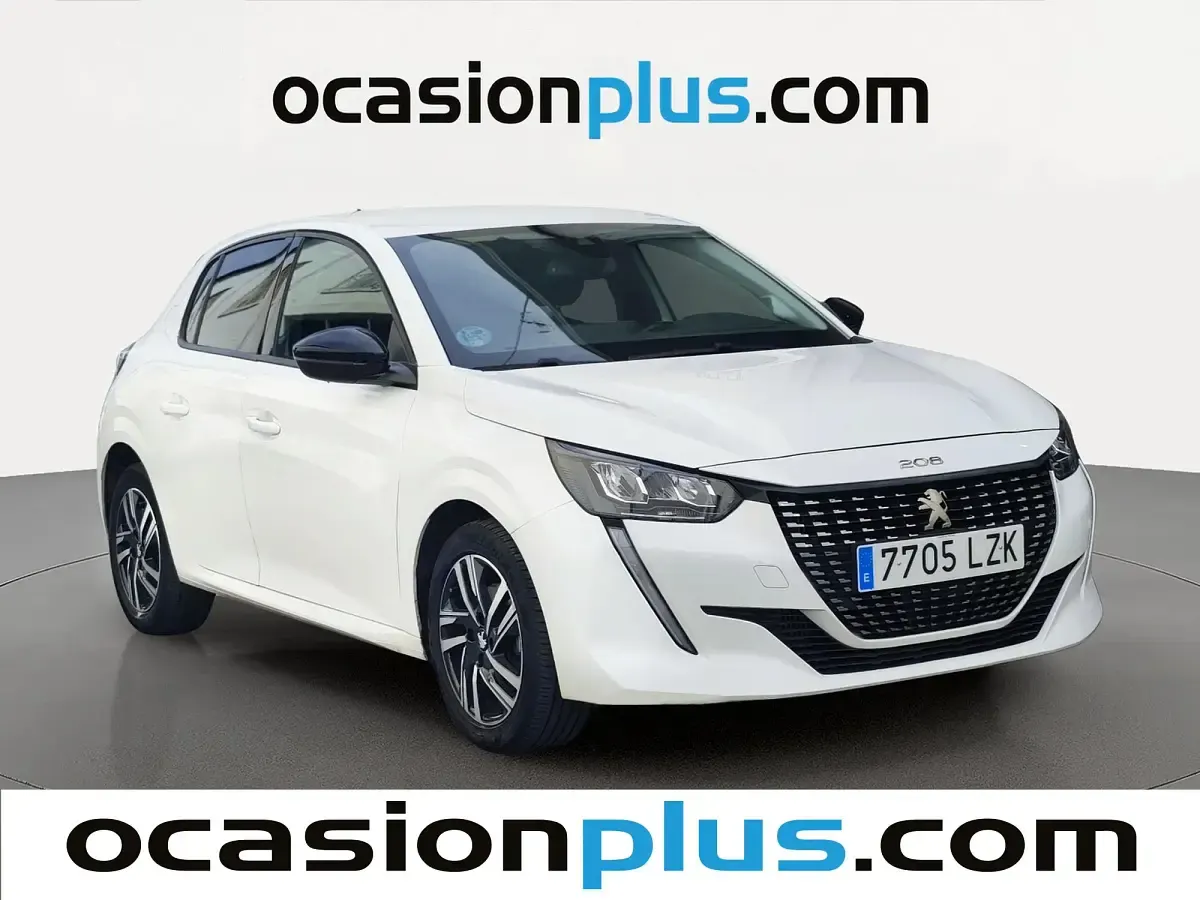 Usado Peugeot 208 Allure 102 CV (75 kW) 2022 Blanco Utilitario