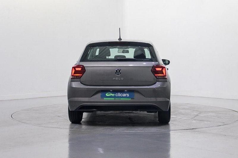 Usado VW Polo Advance 95 CV (69 kW) 2022 Gris / plata Utilitario