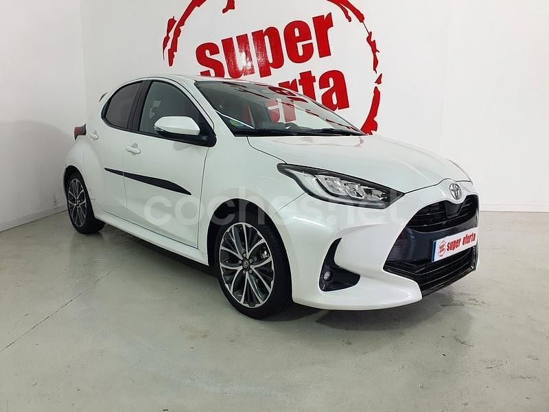 Usado Toyota Yaris Hybrid Style 116 CV (85 kW) 2025 Blanco Berlina