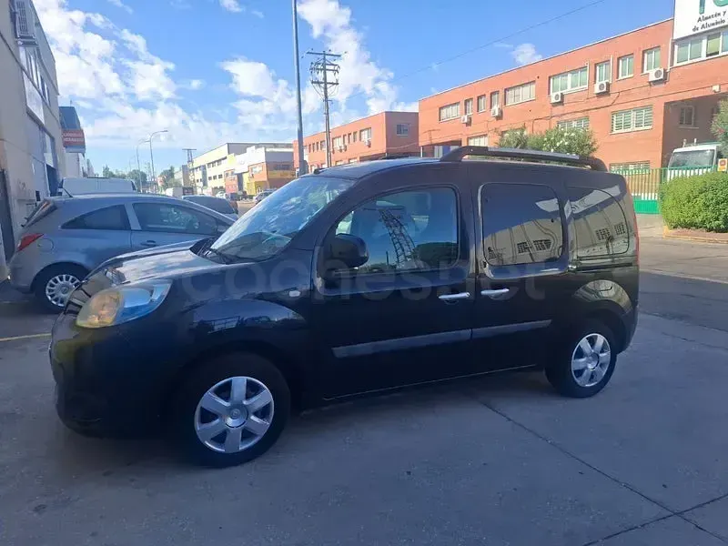 Usado Renault Kangoo 90 CV (66 kW) 2016 Negro Monovolumen