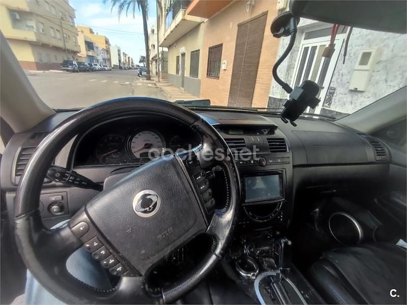 Usado Ssangyong (KGM) Rexton II 186 CV (136 kW) 2009 Negro SUV