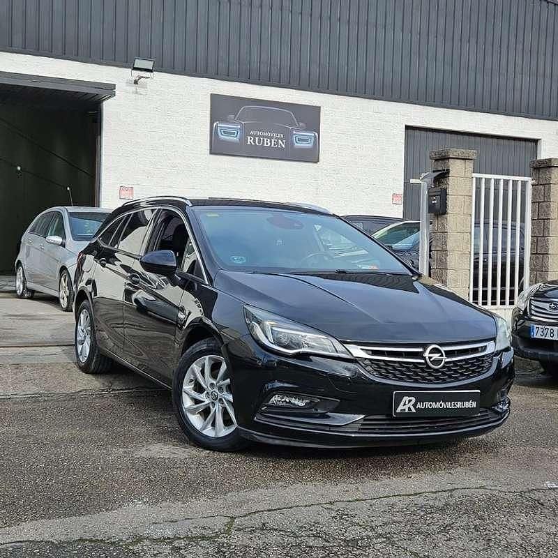Negro Usado 2018 Opel Astra Dynamic Familiar | 7499 € (Precio justo) - Imagen 1/4
