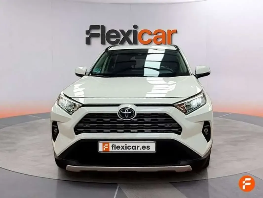 Usado Toyota RAV4 Hybrid Advance 218 CV (160 kW) 2023 Blanco SUV