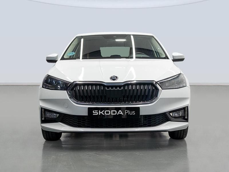Usado Skoda Fabia Selection 116 CV (85 kW) 2025 Blanco Berlina