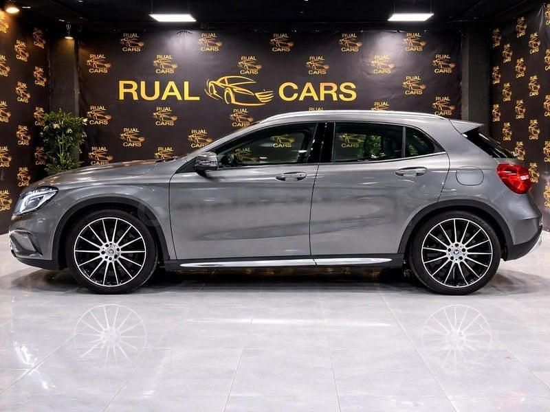 Usado Mercedes GLA200 Urban 136 CV (100 kW) 2015 Gris / plata SUV