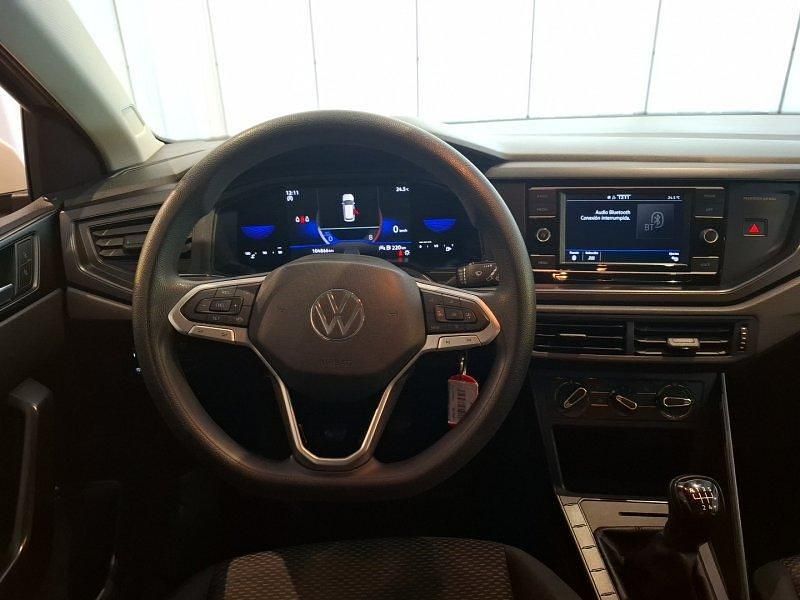 Usado VW Polo 95 CV (69 kW) 2023 Ascot grey Utilitario