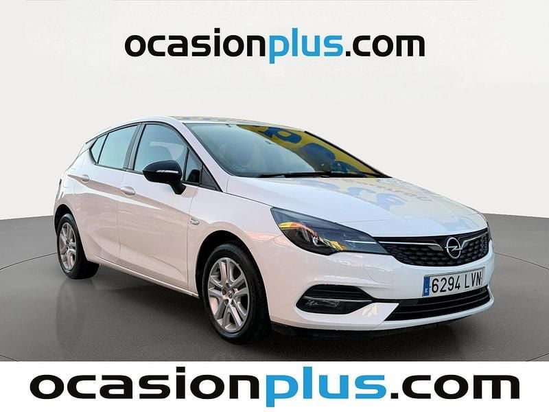 Usado Opel Astra Edition 110 CV (80 kW) 2021 Blanco Utilitario