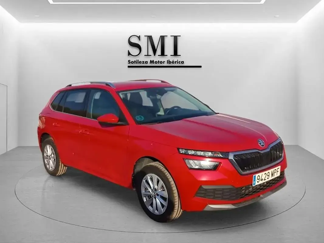 Usado Skoda Kamiq Ambition 110 CV (80 kW) 2024 Rojo SUV