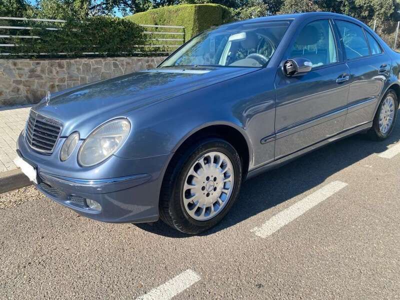 Azul Usado 2004 Mercedes E320 Berlina | 4995 € (Super precio) - Imagen 1/4