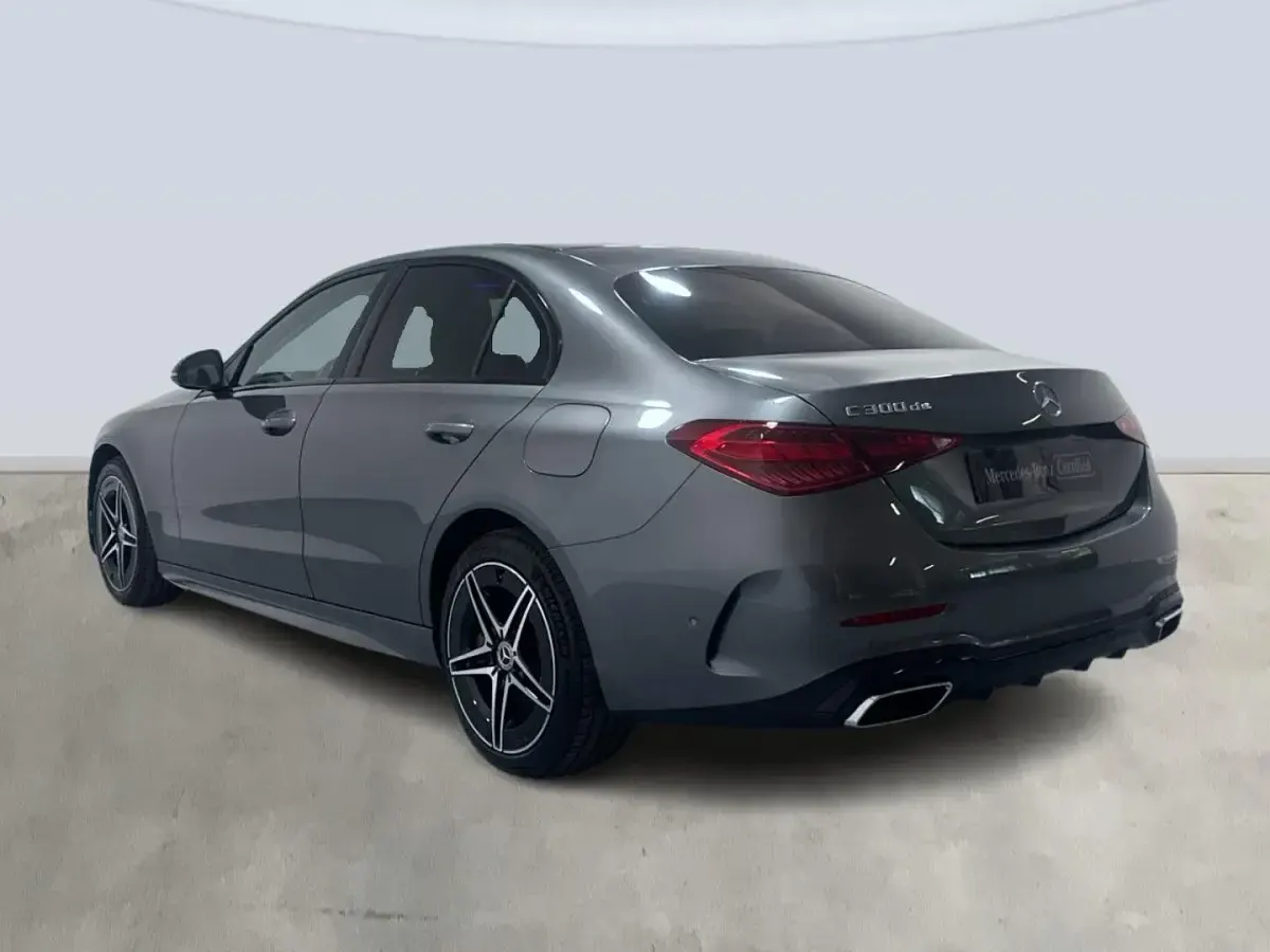 Usado Mercedes C300e 313 CV (230 kW) 2024 Gris Berlina