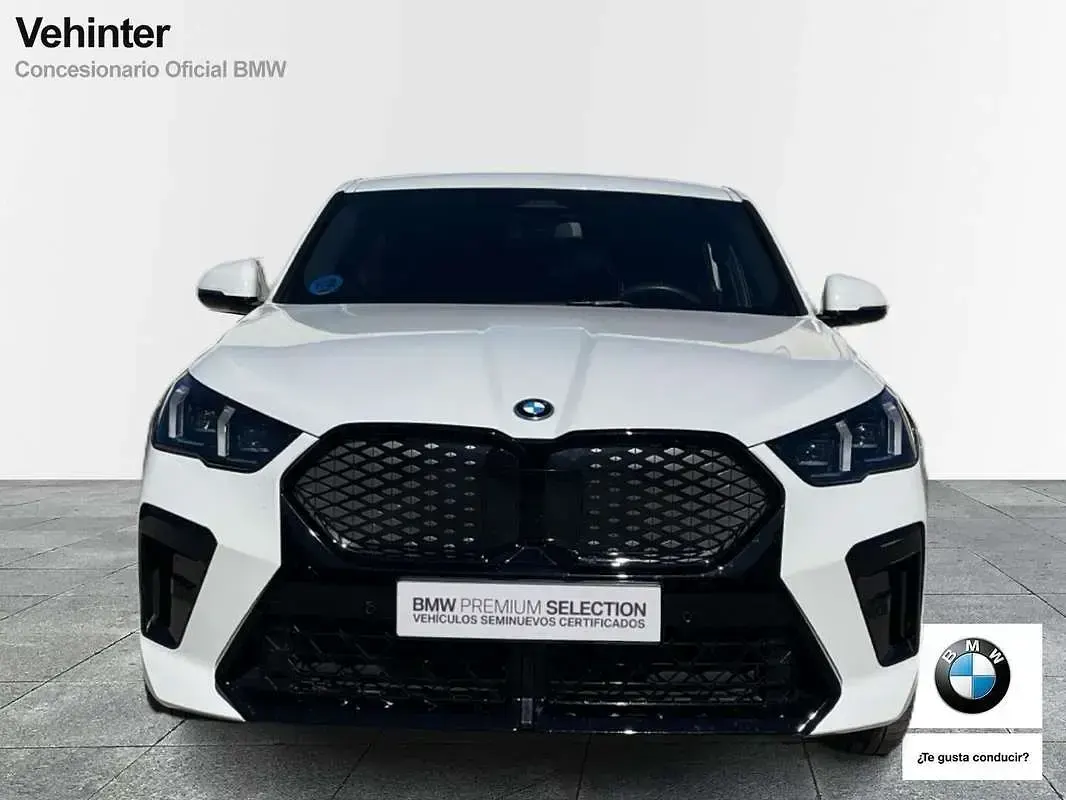Usado BMW iX2 150 kW (204 CV) 2024 Blanco SUV