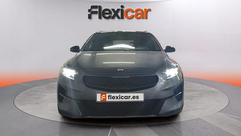 Usado Kia XCeed 140 CV (102 kW) 2020 Gris SUV