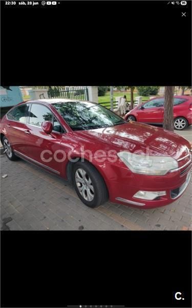 Usado Citroën C5 Exclusive 138 HP (101 kW) 2009 Vermelho Sedan