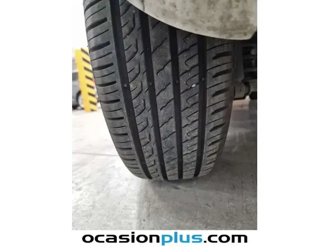 Usado Opel Corsa Selective 90 CV (66 kW) 2018 Blanco Utilitario