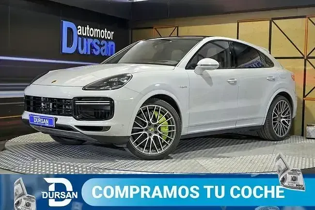 Usado Porsche Cayenne Turbo S E-Hybrid 680 CV (500 kW) 2022 SUV