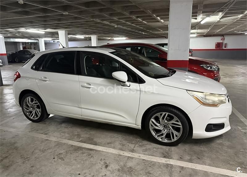 Usado Citroën C4 92 CV (67 kW) 2012 Blanco Berlina