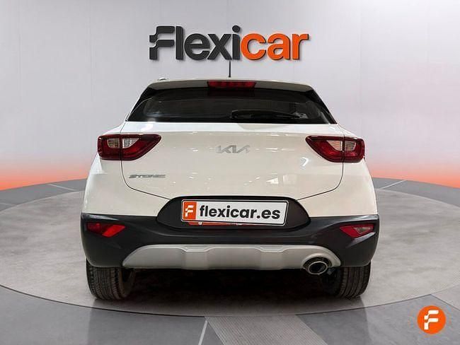 Usado Kia Stonic Plus 84 CV (61 kW) 2022 Blanco SUV