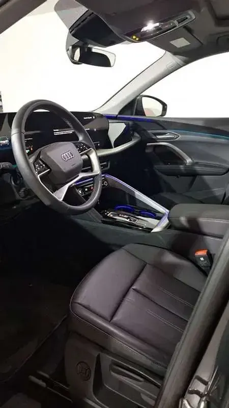 Usado Audi Q5 Sport 204 CV (150 kW) 2025 Gris SUV