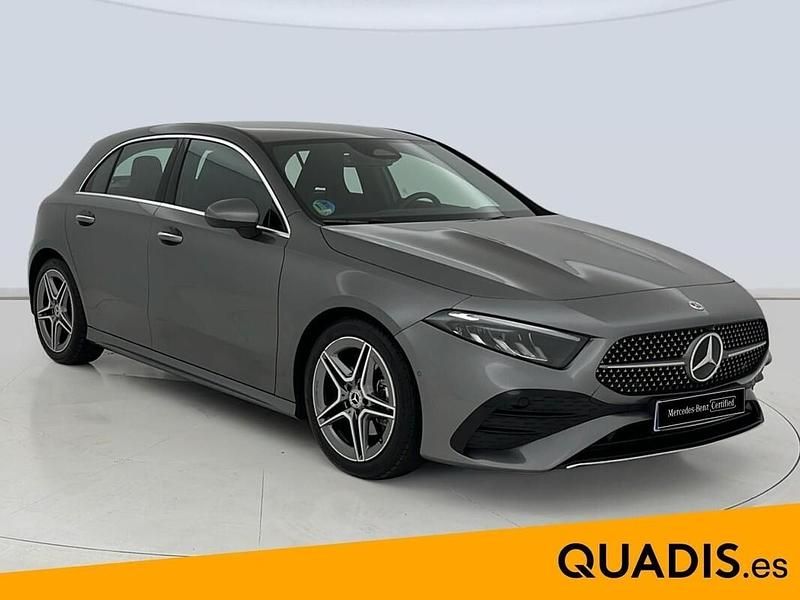 Usado Mercedes A180 136 CV (100 kW) 2025 Gris