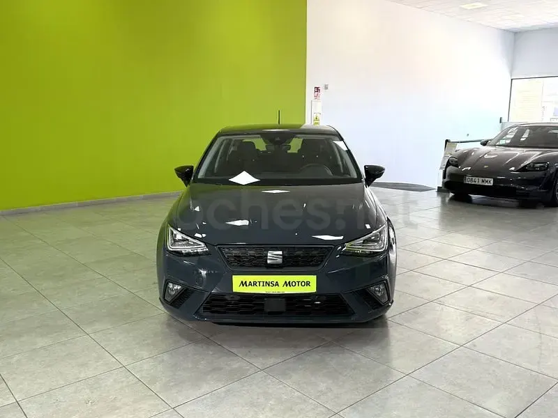 Usado Seat Ibiza Style Plus 95 CV (69 kW) 2025 Gris / plata Utilitario