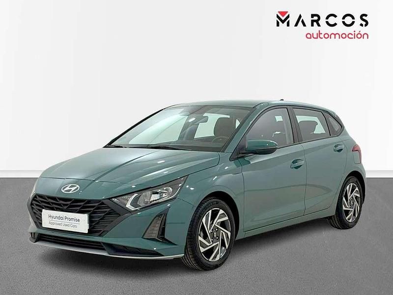 Verde Usado 2024 Hyundai i20 Utilitario | 13.500 € (Precio justo) - Imagen 1/4