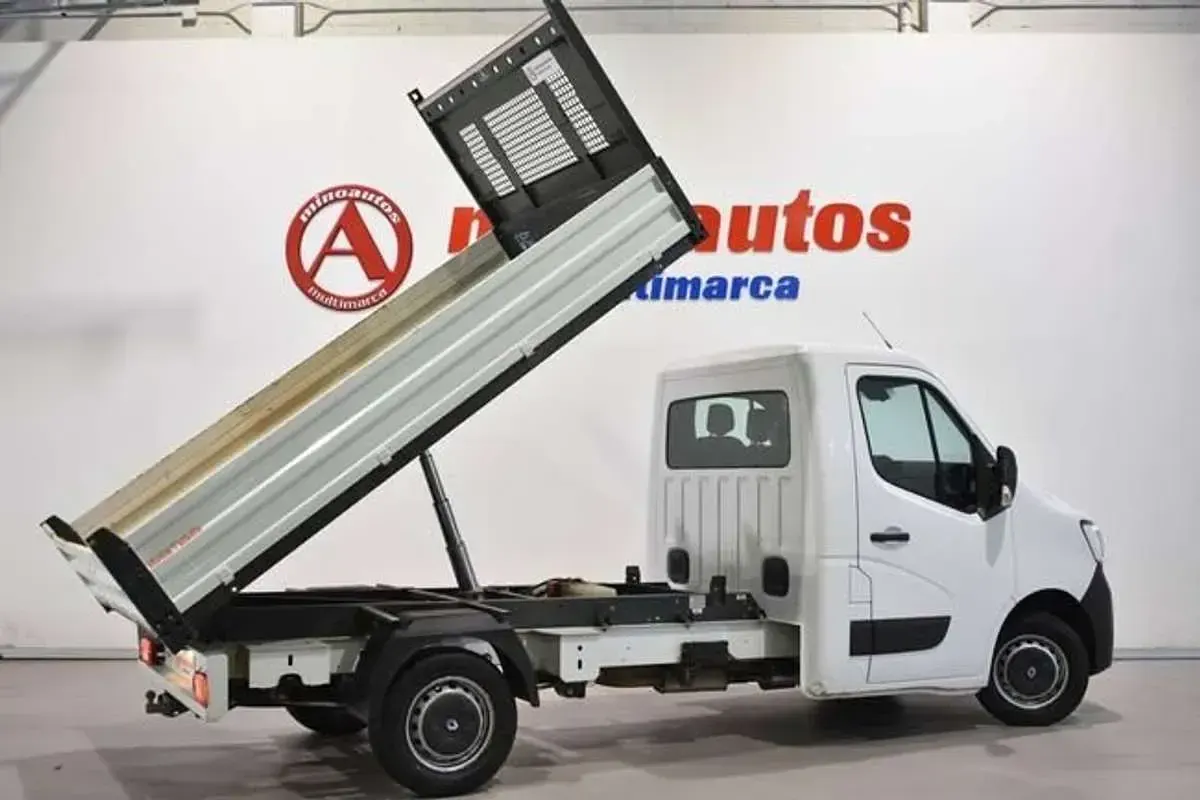 Usado Renault Master 135 CV (99 kW) 2020 Blanco Monovolumen