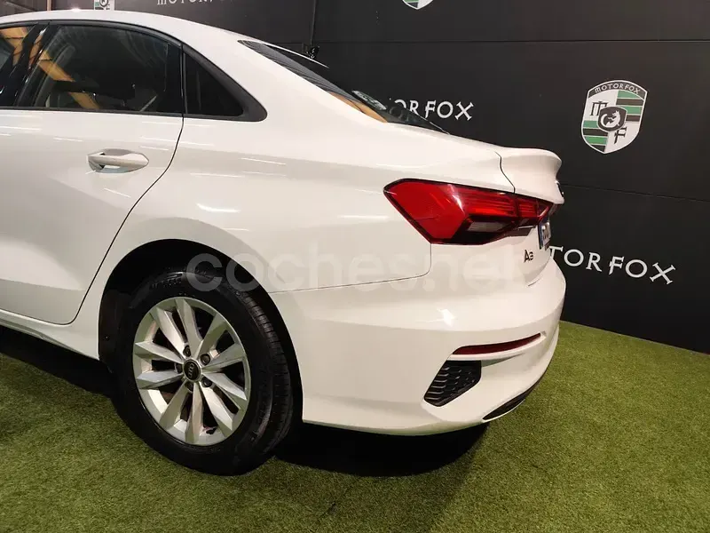 Usado Audi A3 110 CV (80 kW) 2021 Blanco Berlina