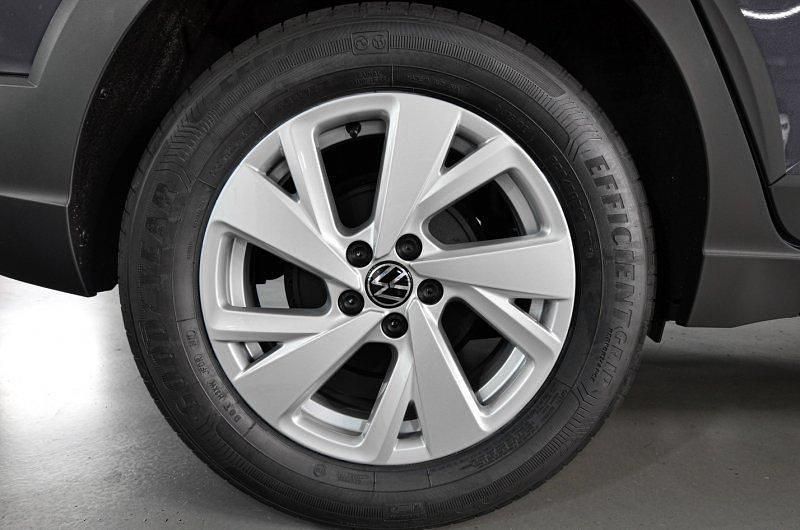 Usado VW Taigo 95 CV (69 kW) 2025 Gris intenso metalizado SUV