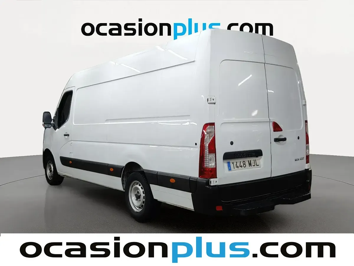 Usado Renault Master R.S. 145 CV (106 kW) 2023 Blanco Monovolumen