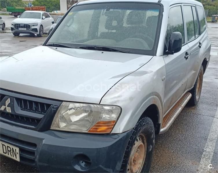 Gris / plata Usado 2005 Mitsubishi Montero SUV | 8000 € (Precio justo) - Imagen 1/4