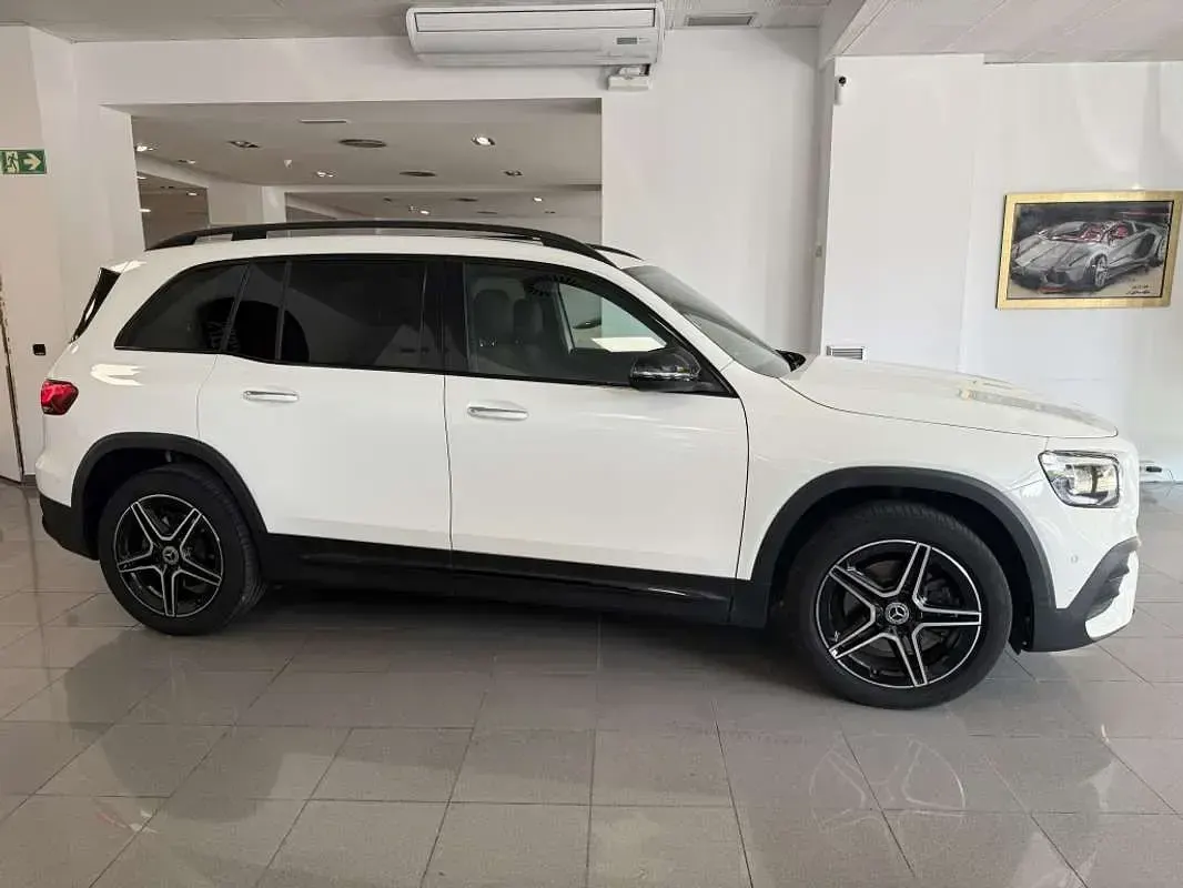 Usado Mercedes GLB200 150 CV (110 kW) 2022 Blanco SUV