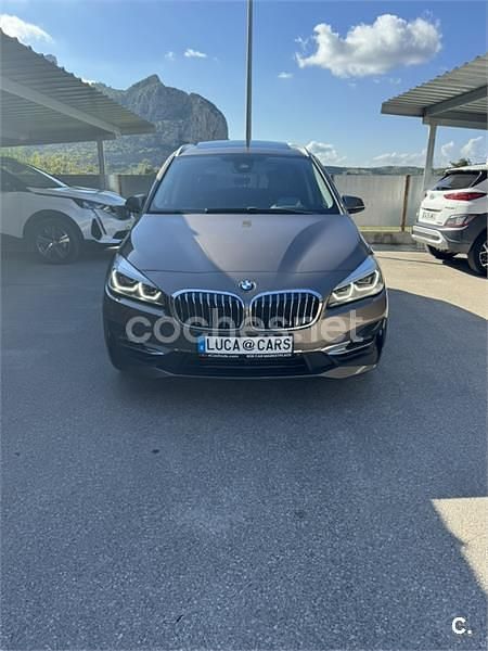 Beige Usado 2018 BMW 218 Luxury Line Familiar | 18.500 € (Precio justo) - Imagen 1/4