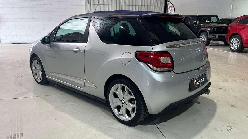 Usado Citroën DS3 Cabriolet 92 CV (67 kW) 2013 Gris Descapotable